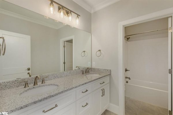 1540985-a8a698de-e8f3-42ef-a7cc-f3c1948ccb34