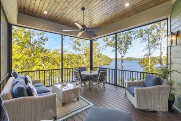 screened deck